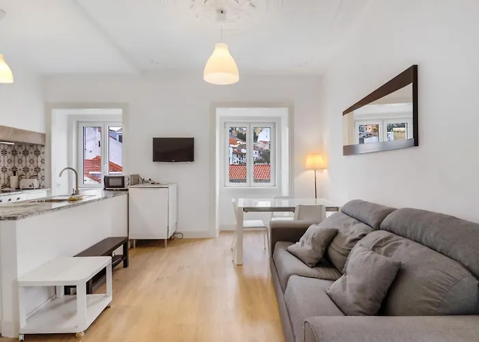 Bright 1Br Castelo Sao Jorge - Graca Getaway | By Airnest